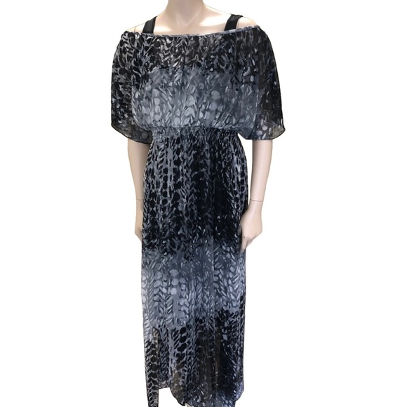 One World -Plus 1X Maxi length dress abstract print in shades of gray/black - Picture 1 of 9